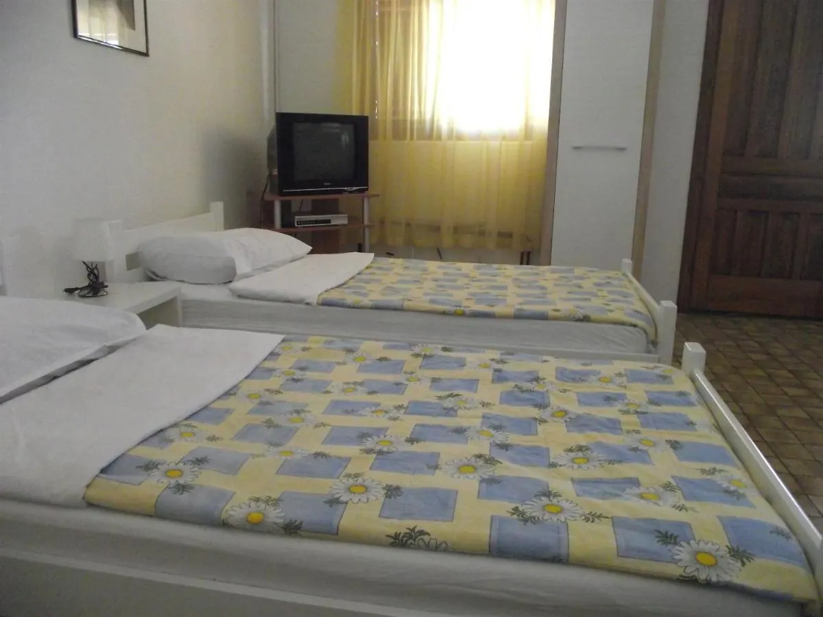Apartments Milo Kukljica Croatia